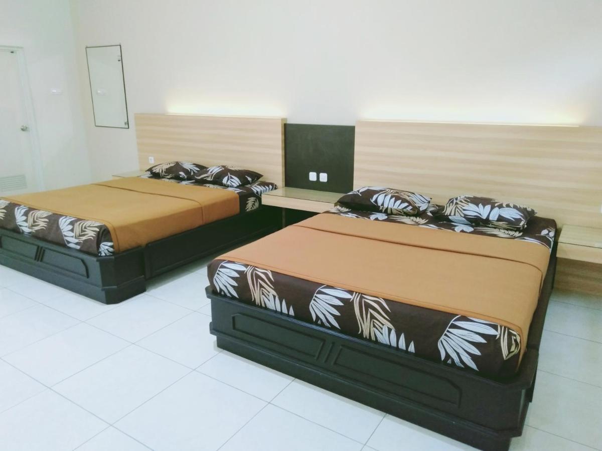 Hotel Taman Indah 2*