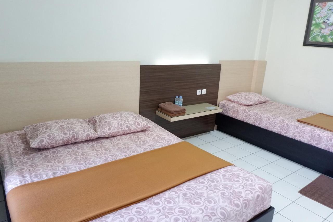 Taman Indah 2*
